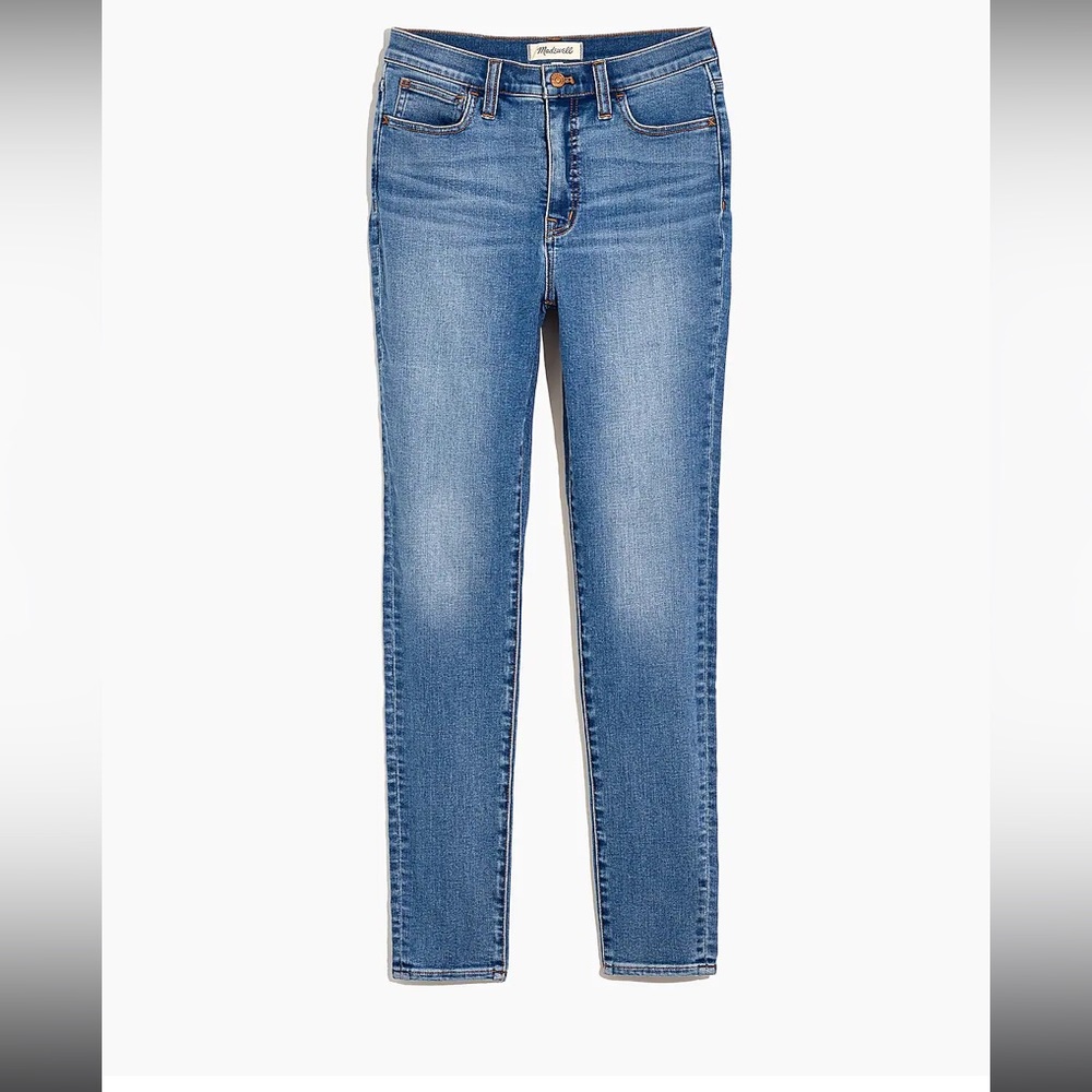 10" High-Rise Roadtripper Authentic Jeans in Vinton Wash